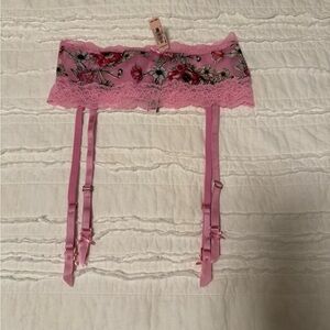 Victoria's Secret Pink Floral Lace Garter Belt